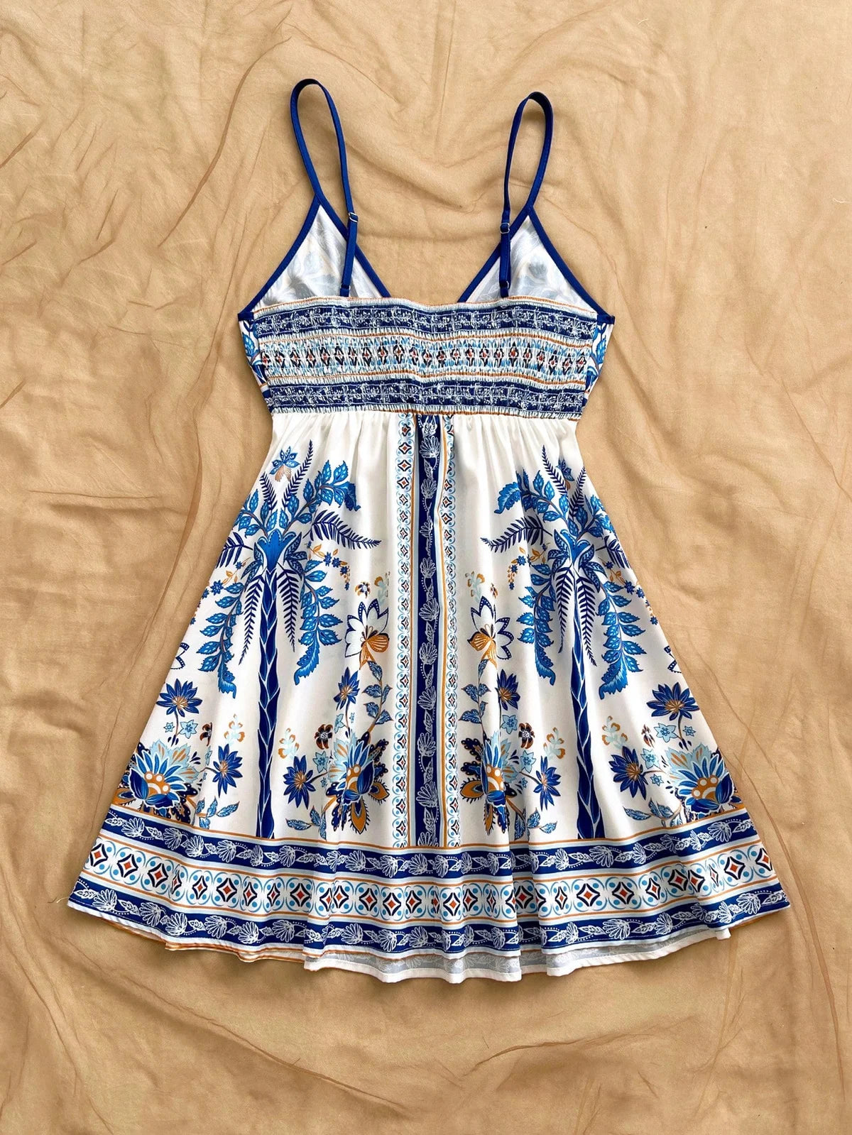 Vestido Camisole com Estampa Floral, Boêmio de Praia e Férias