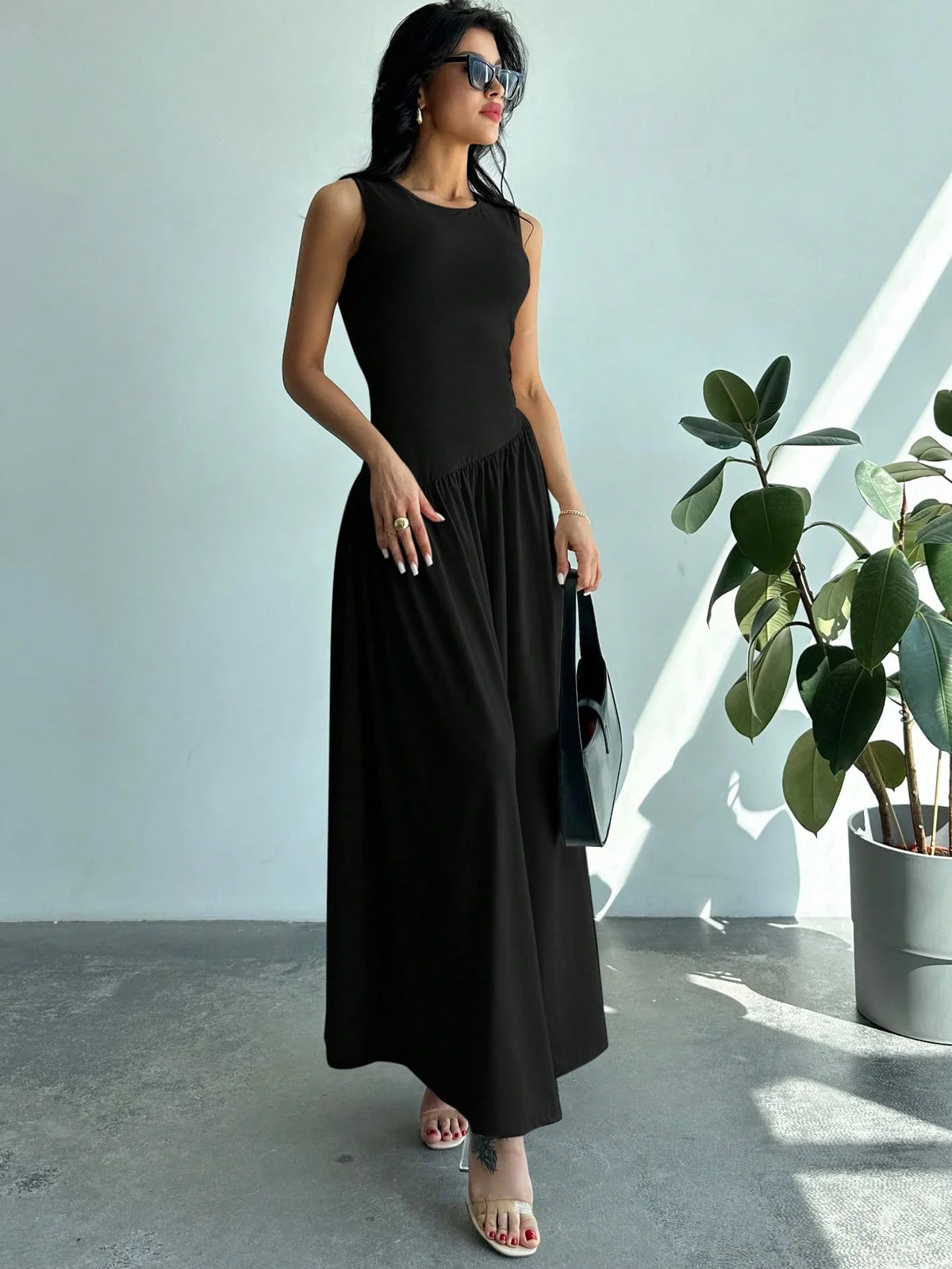 Vestido Longo sem Mangas e Cintura Frufru sólido de cor para uso