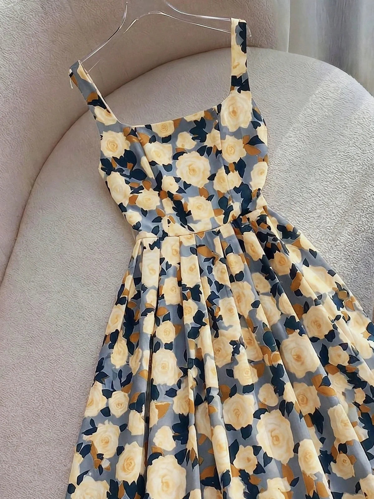 Vestido Longo Slip Romântico Francês com Estampa Floral de