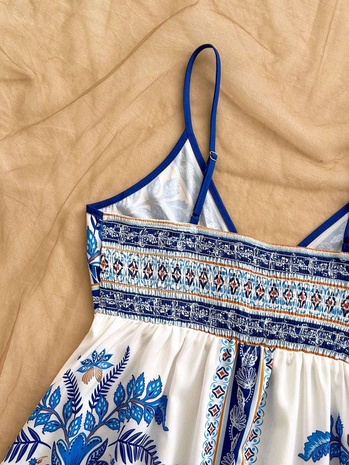 Vestido Camisole com Estampa Floral, Boêmio de Praia e Férias