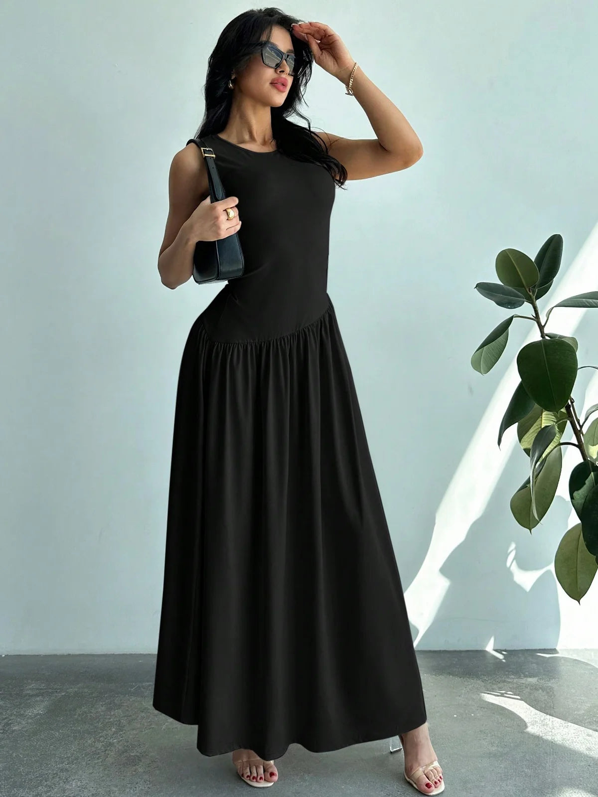Vestido Longo sem Mangas e Cintura Frufru sólido de cor para uso