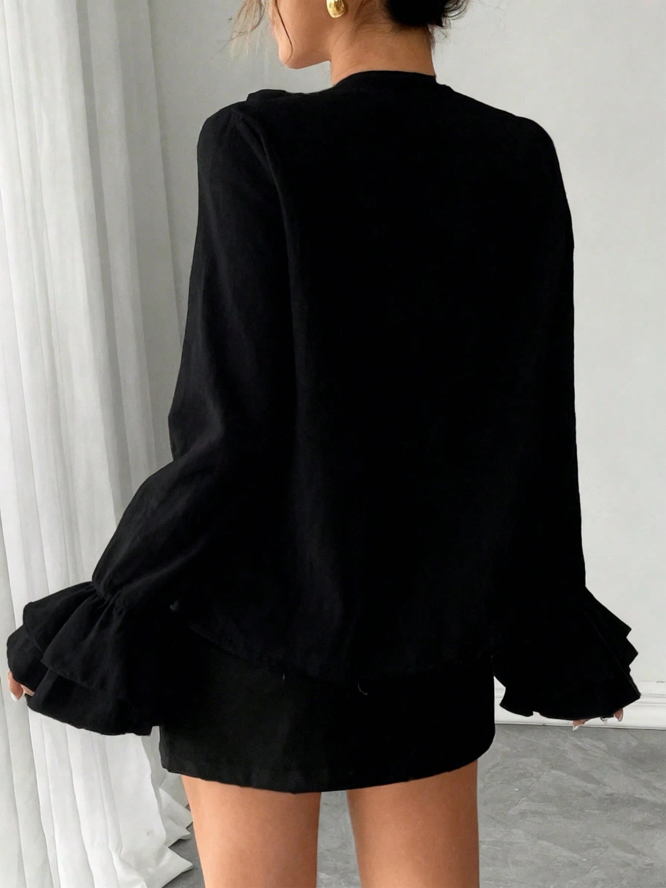 Blusa Chiffon Manga Lanterna com Amarração Frontal
