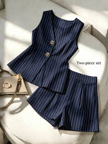 Conjunto Feminino 2 Peças /, Top Decote em V e Shorts, Conjunto