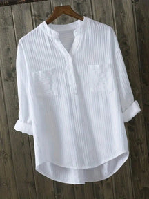 Camisa Feminina de Manga Longa com Decote Entalhado