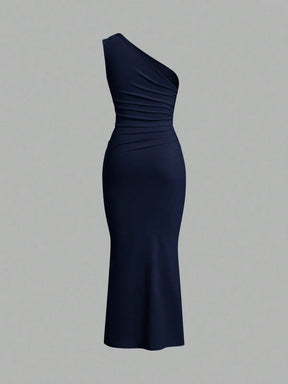 Vestido Sereia Assimétrico com Ombro Franzido e Comprimento
