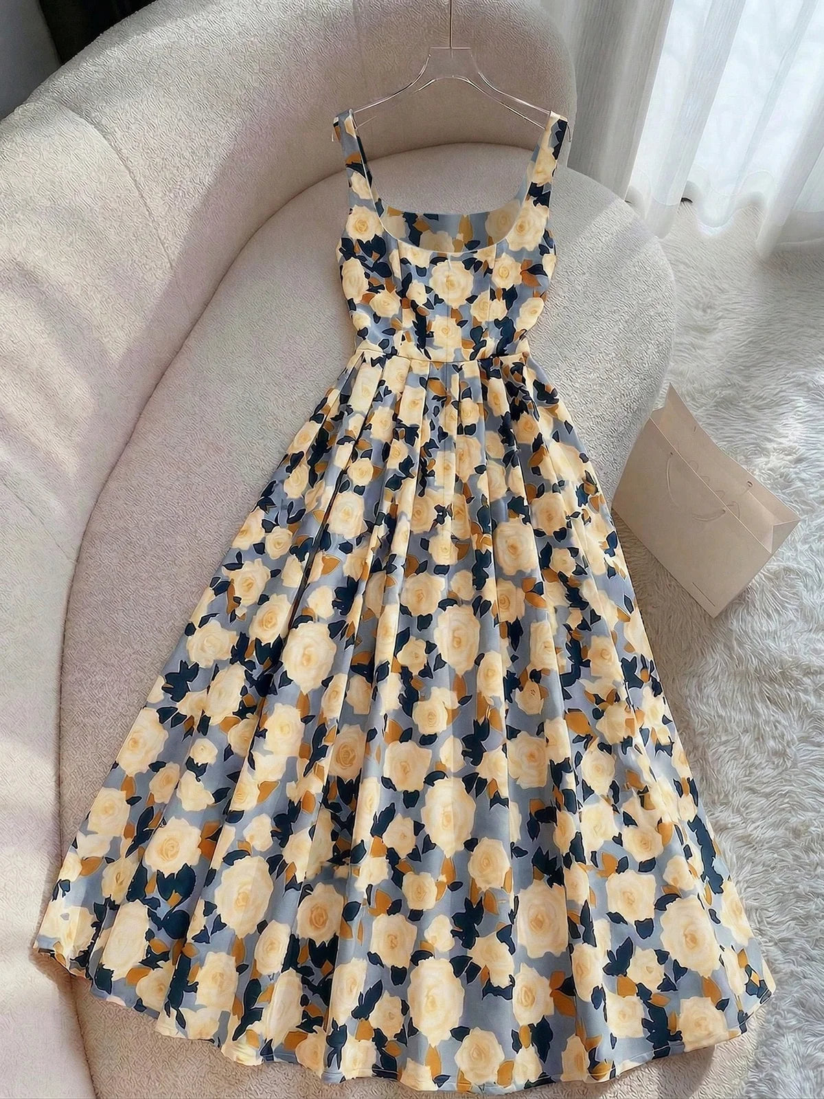 Vestido Longo Slip Romântico Francês com Estampa Floral de