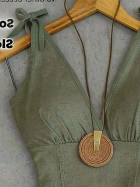 Conjunto de Top com Amarração no Ombro e Shorts em Cor Sólida de