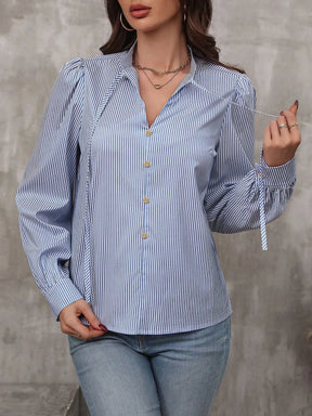LUNE Blusa com Gola de Gravata, Manga Farol e Estampa Listrada