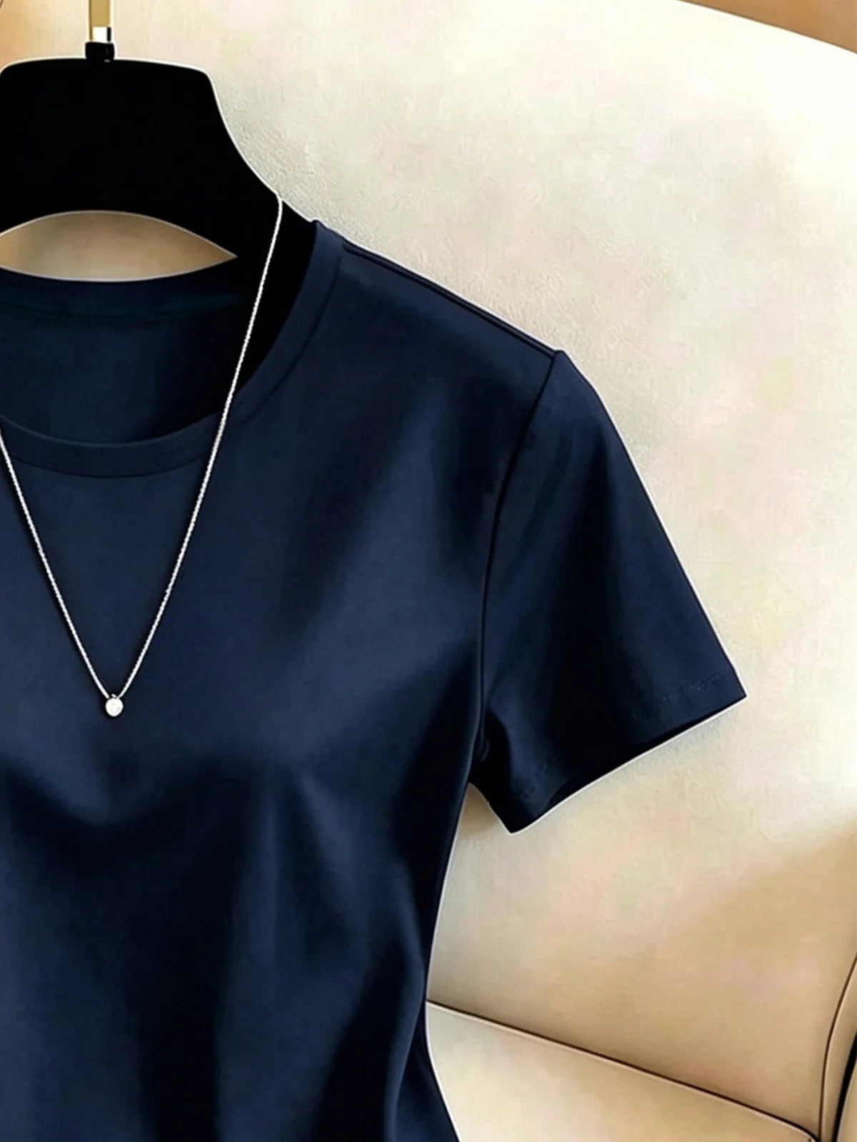 Blusa Feminina GlowEve Camiseta Feminina de Cor Sólida com Gola