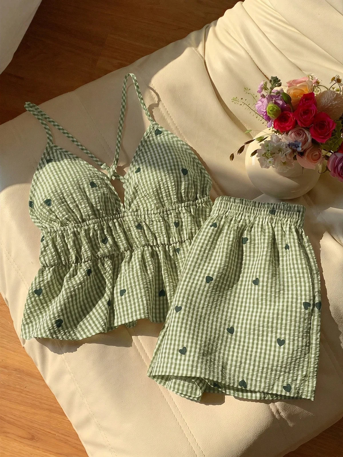 Conjunto Feminino de Top Regata e Shorts com Estampa Xadrez e