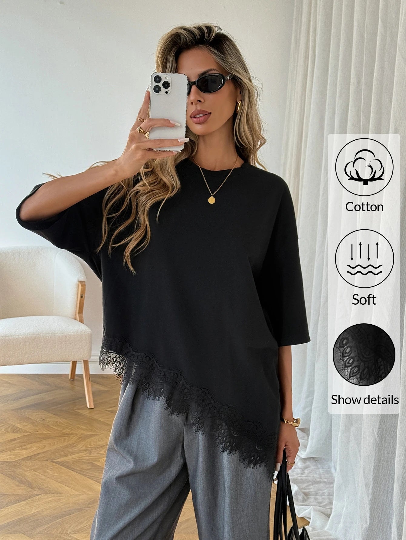 Camiseta Slim Fit Patchwork de Renda com Barra Assimétrica