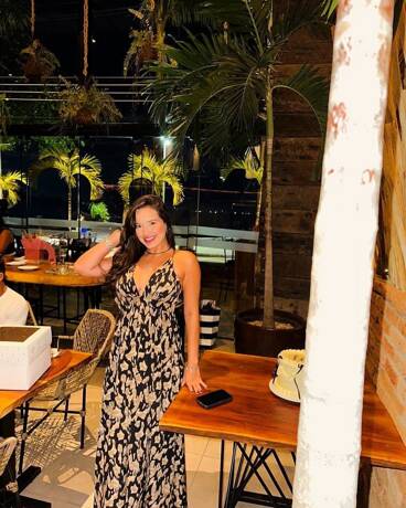 Vestido Sexy Costas Nuas com Tiras Cruzadas Criss-Cross