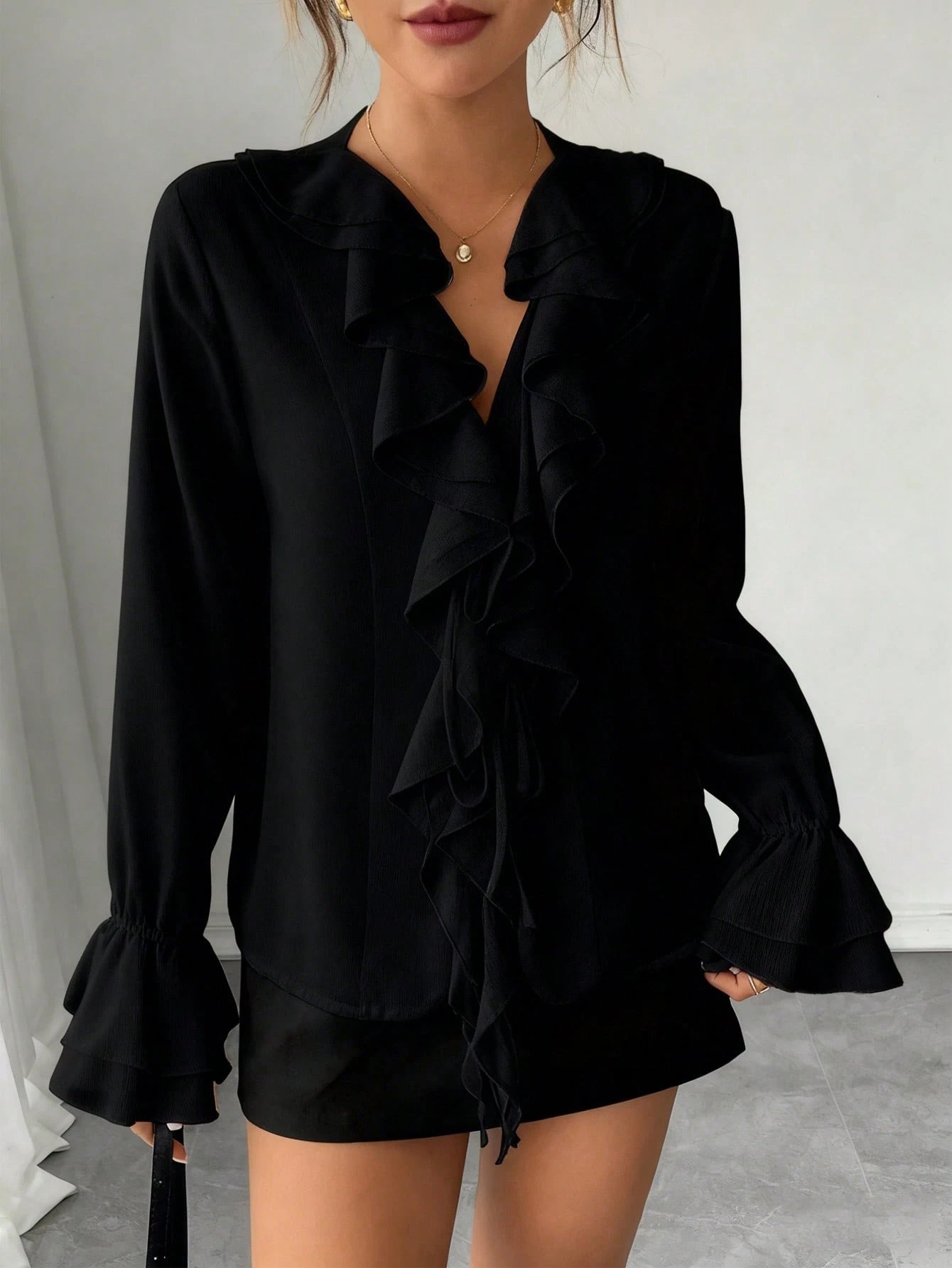 Blusa Chiffon Manga Lanterna com Amarração Frontal