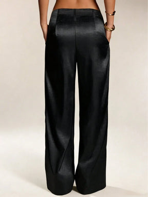 Calça Cetim Pantalona com Cintura Alta e Bolsos