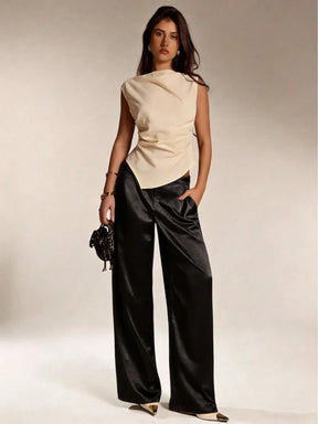 Calça Cetim Pantalona com Cintura Alta e Bolsos
