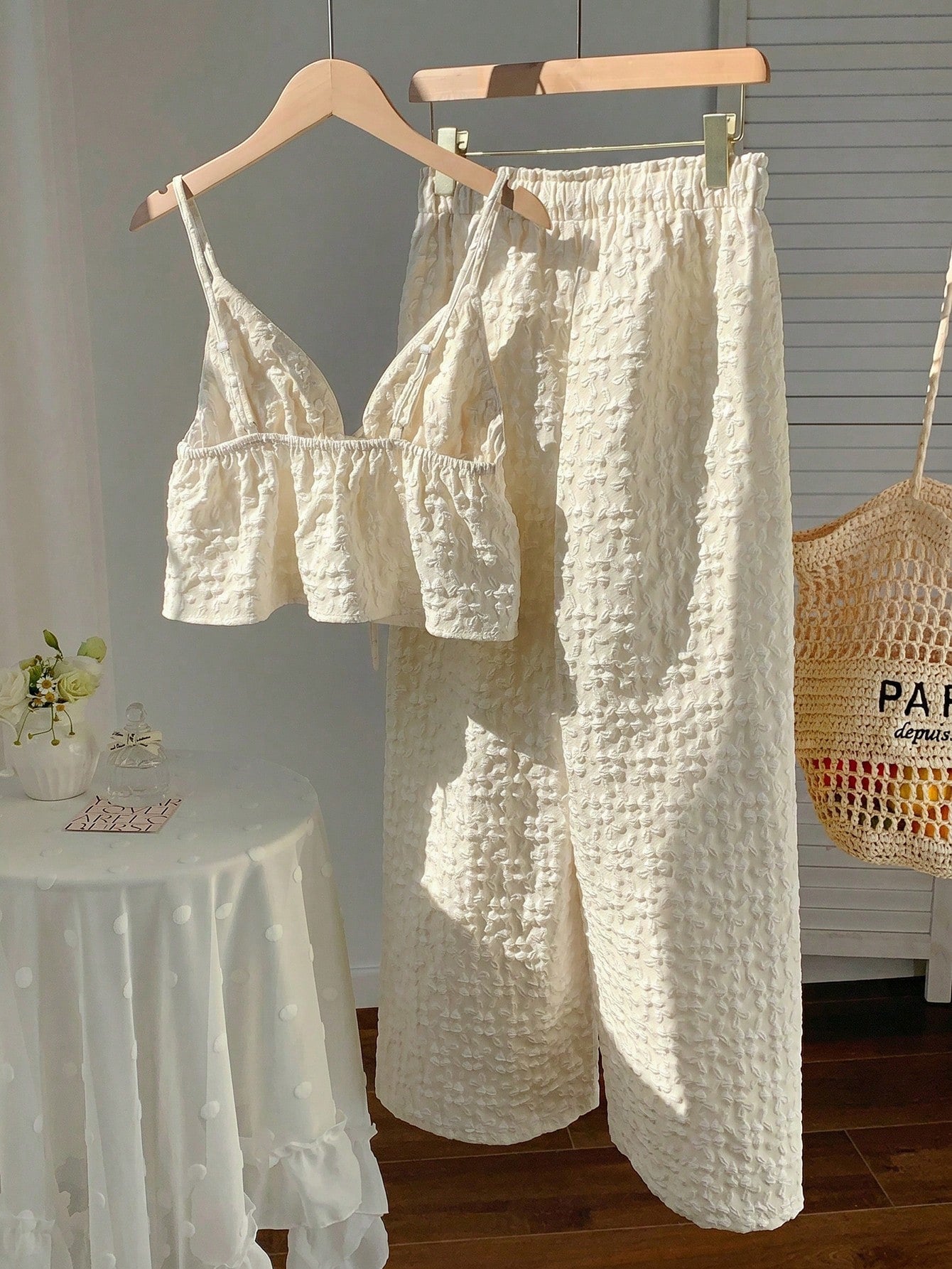 Conjunto 2 Peças Top Coração com Alças de Laço e Calça Super Pantalona