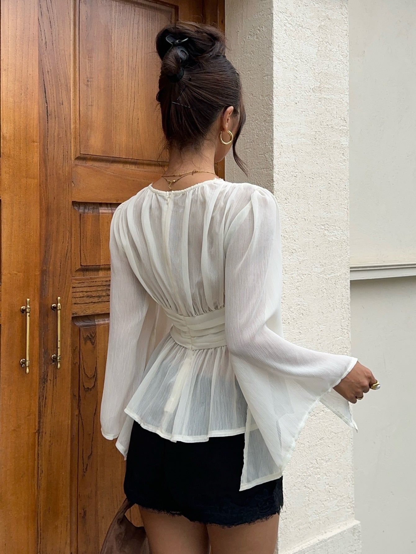 Blusa Cropped Frente Única Assimétrica em Camadas Boho Chic
